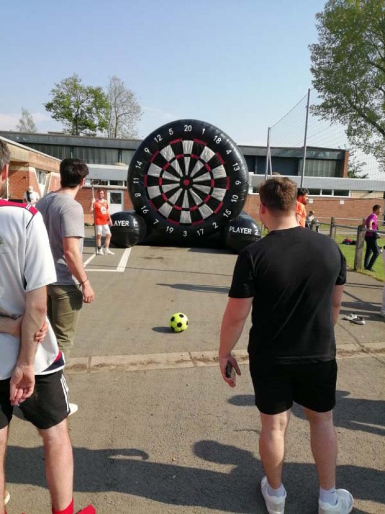 football cible géante gonflable près de Lille